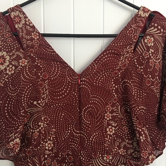 Adelyn Rae Butterfly Sleeves Floral Dress - Picture 5 of 6